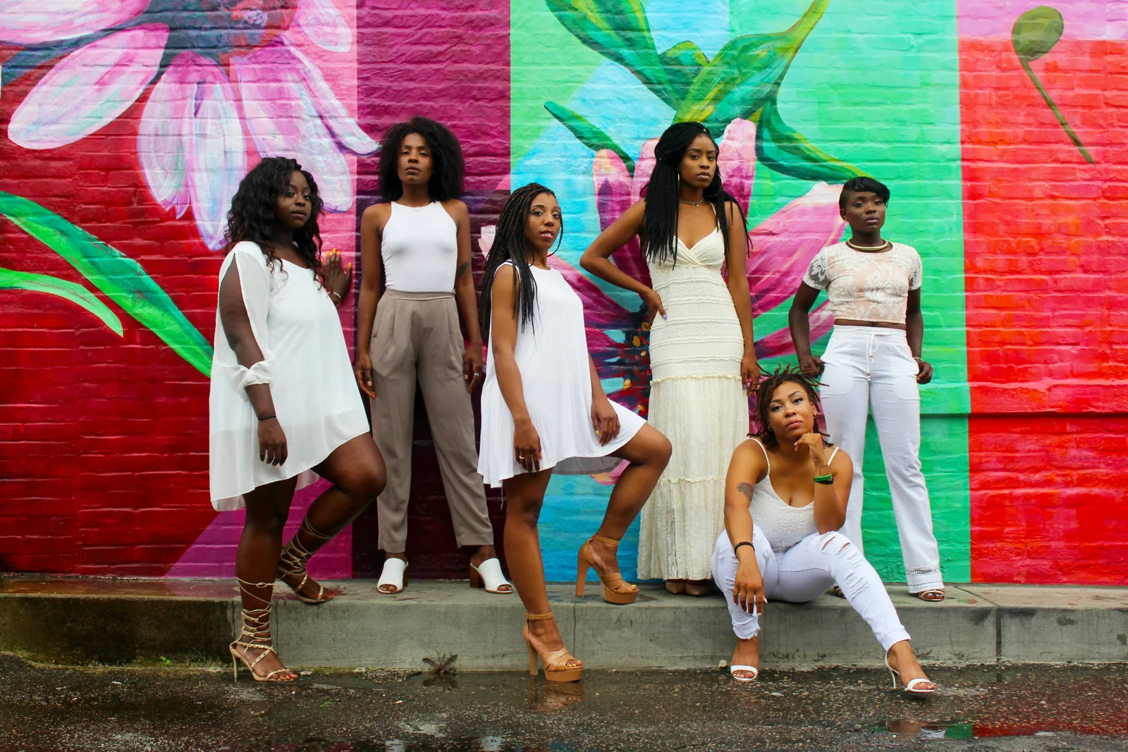 girls posing: Fashion Photography 