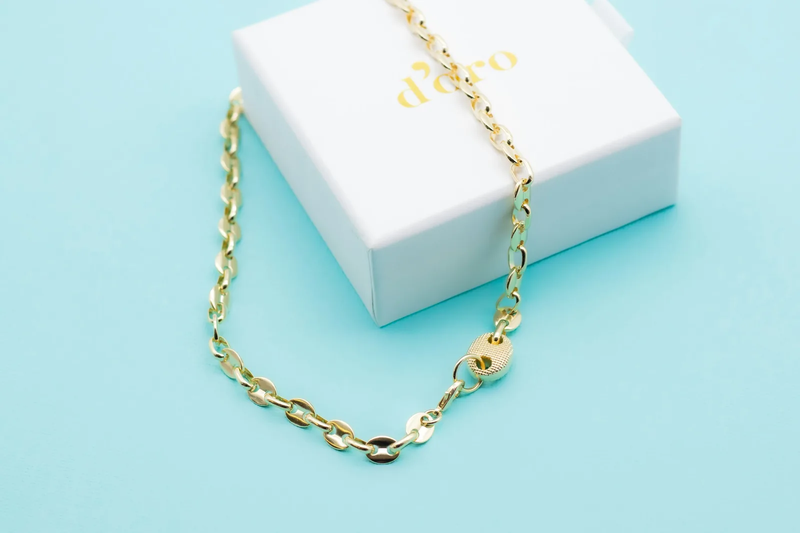 5 Creative Ideas For Jewelry Product Photography