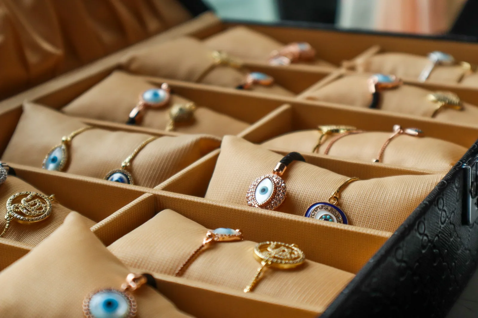 a simplistic box: Light Box Photography for Jewelry