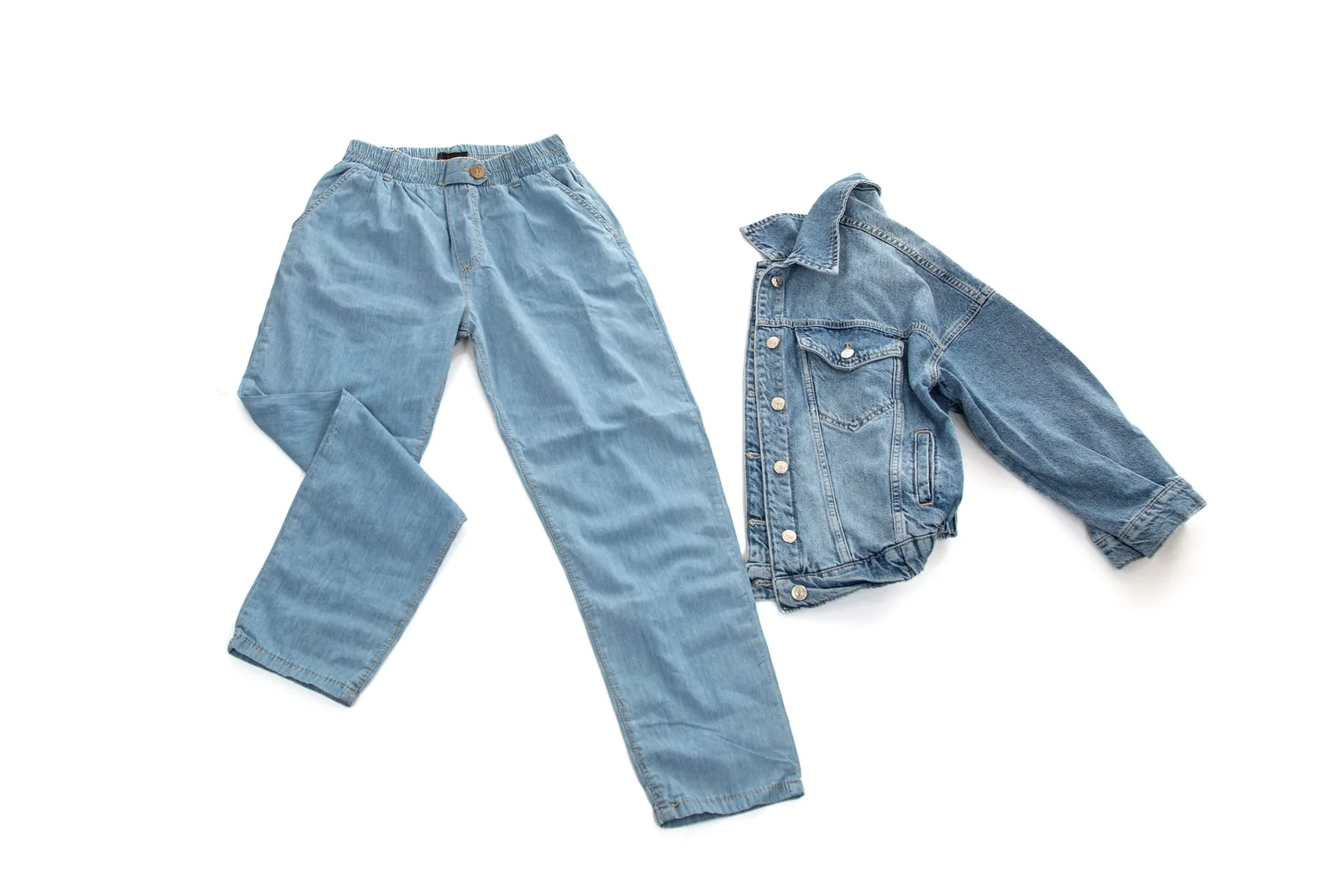 cloths on flat: Flat Lay Clothing Photography