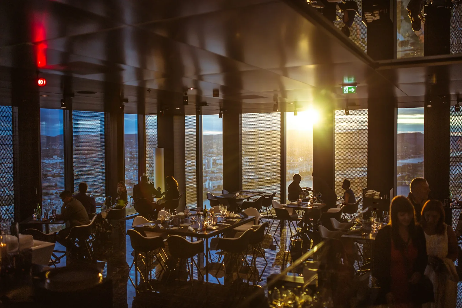 Why High-Quality Restaurant Photography Matters (15 Best Tips)