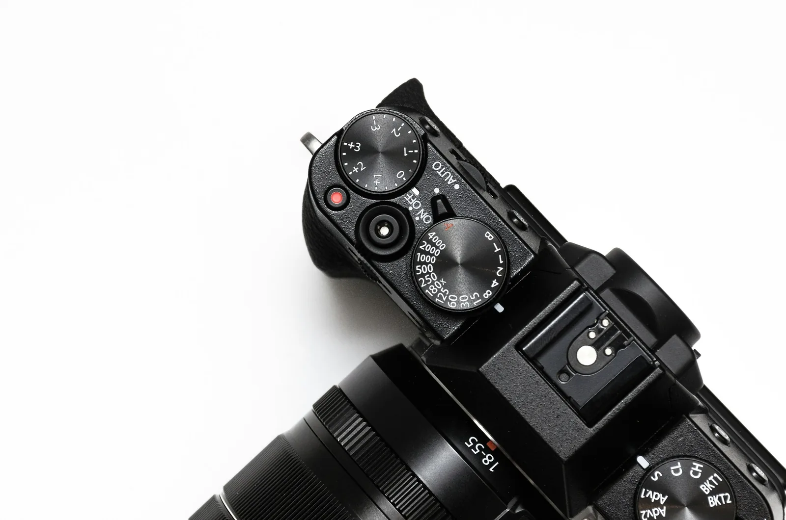 a solo camera: Ecommerce Product Photos