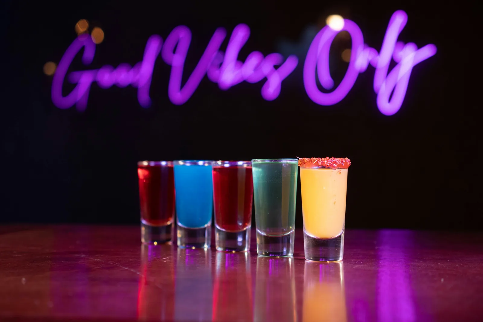16 Technical Ideas & Tips To Elevate Your Drink Product Photography
