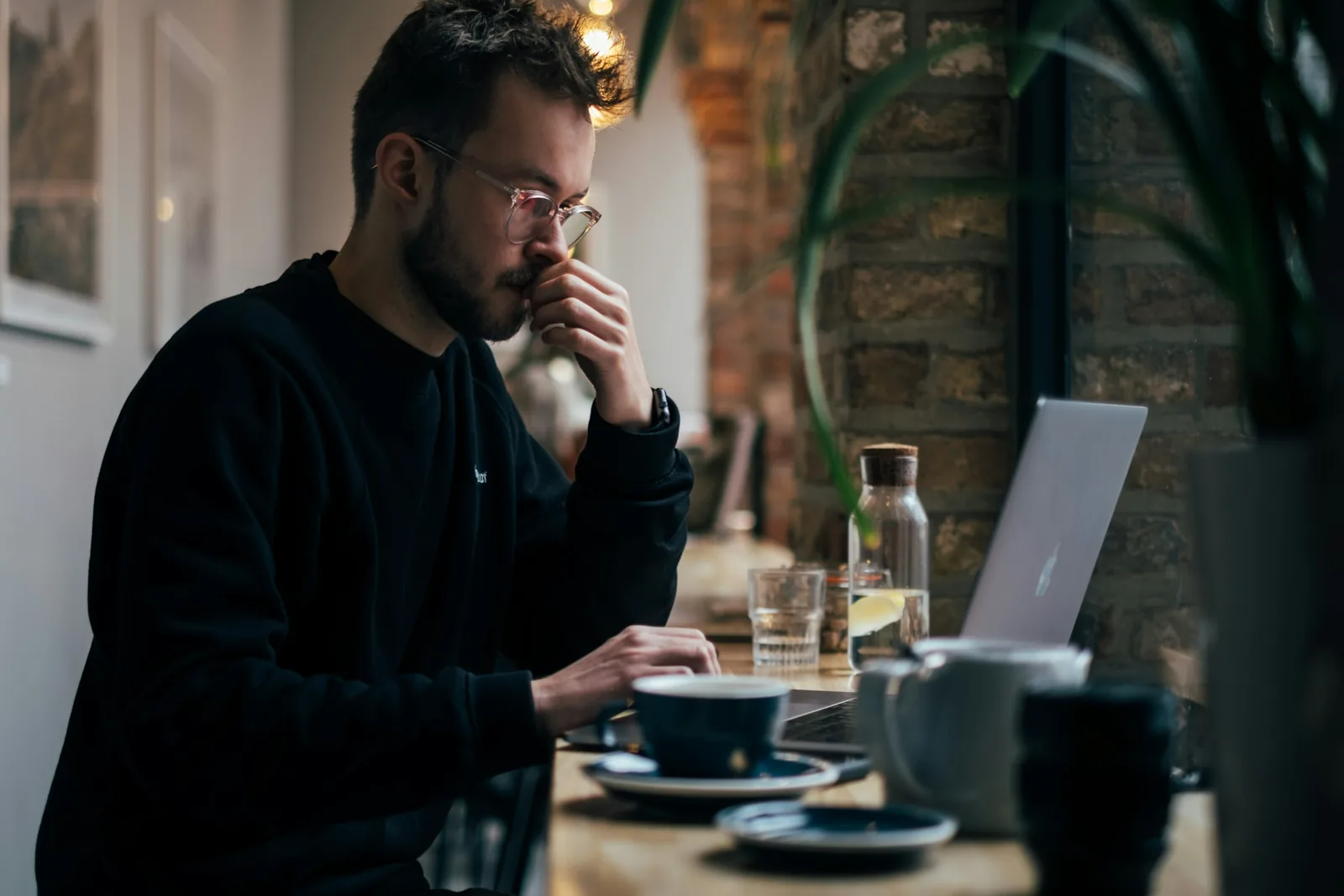 man working: Product Photography Pricing
